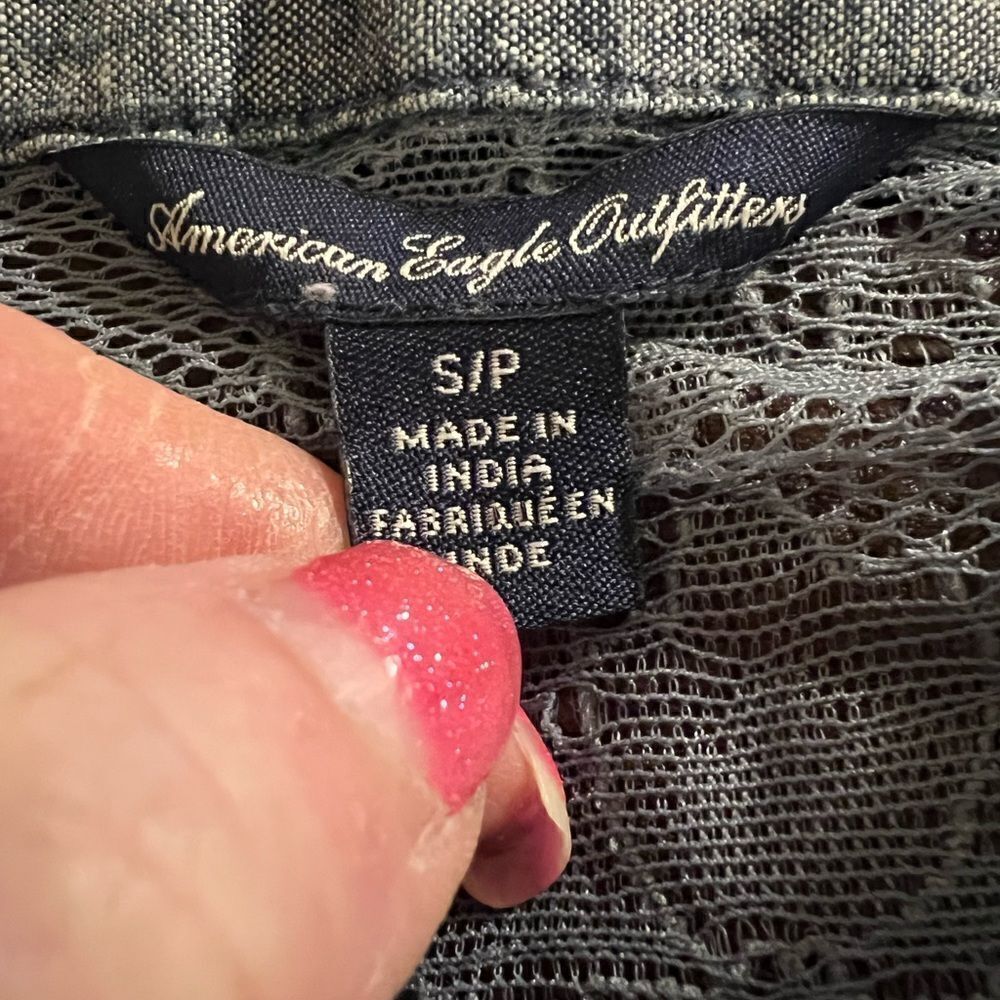 American Eagle Size Small Chambray Button Down Sh… - image 8